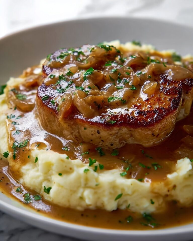 Chicken and Garlic Gravy with Cheesy Mashed Potatoes Recipe