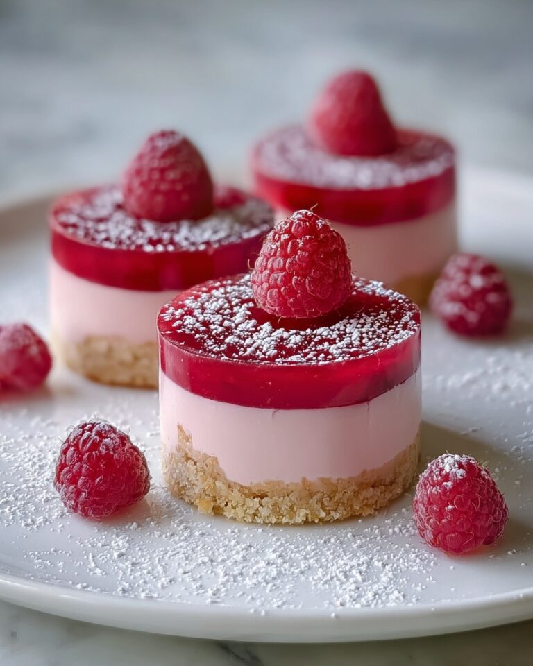 No-Bake Raspberry Cheesecake Cups: An Incredible 5-Minute Recipe